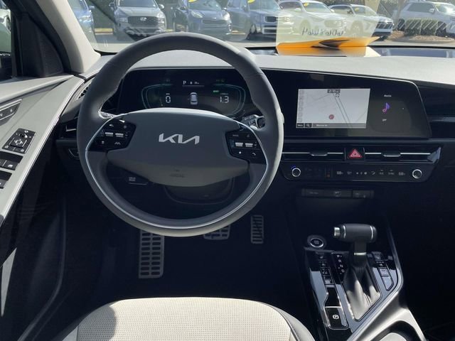 New 2026 Kia Niro SX Touring image 3