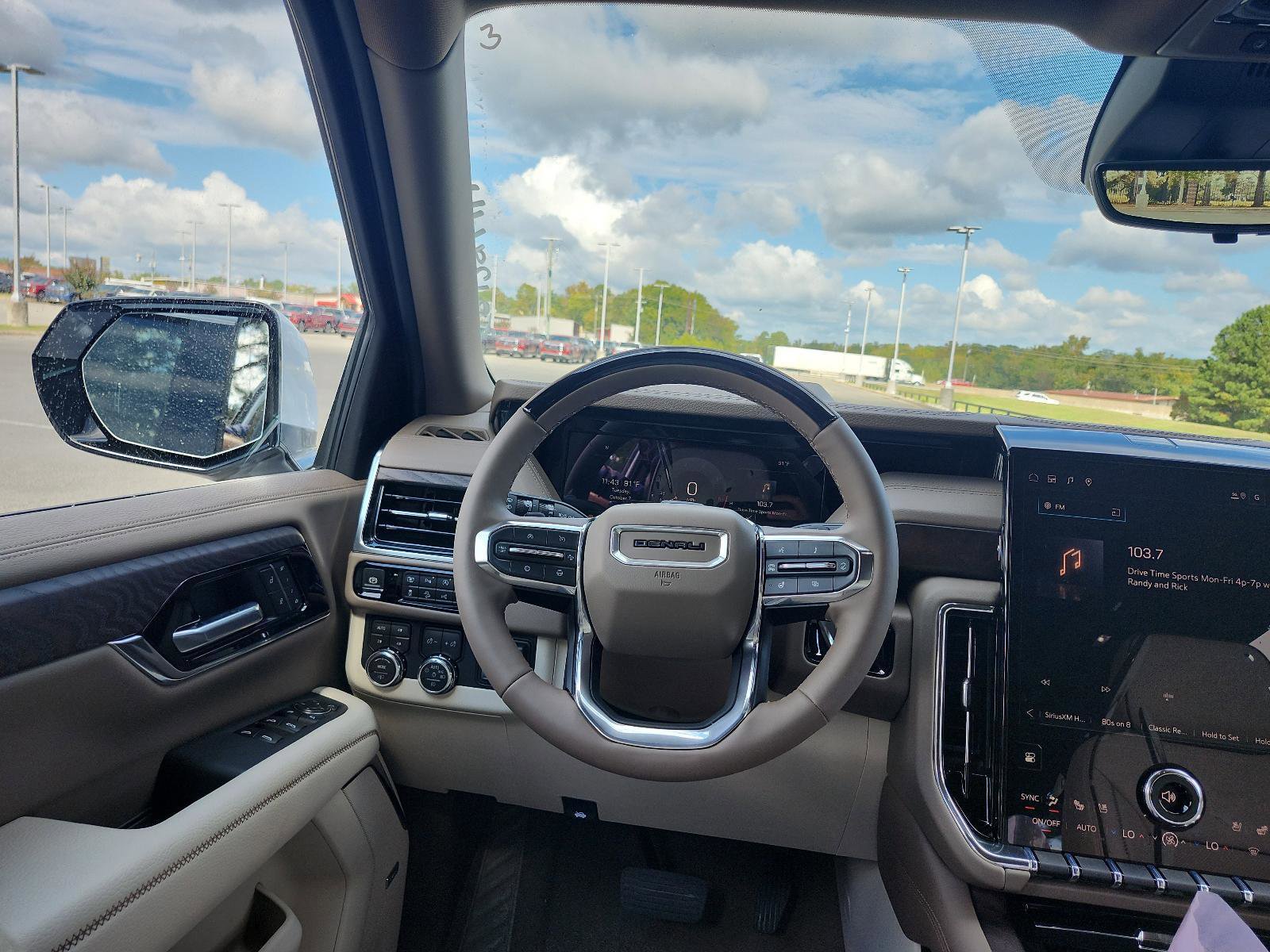 New 2026 GMC Yukon XL Denali w/ Denali Reserve Package image 12