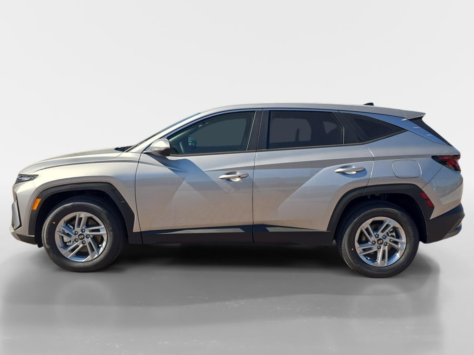 New 2026 Hyundai Tucson SE image 6