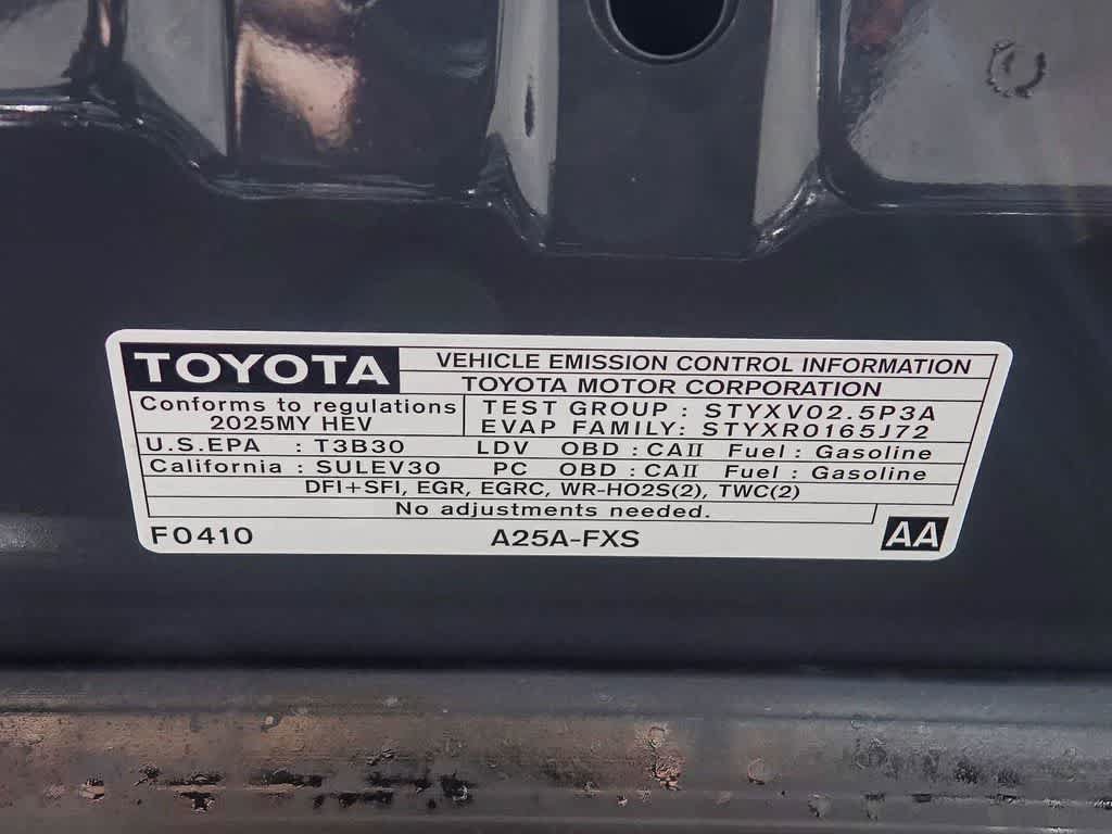 Used 2025 Toyota Camry SE FWD image 27