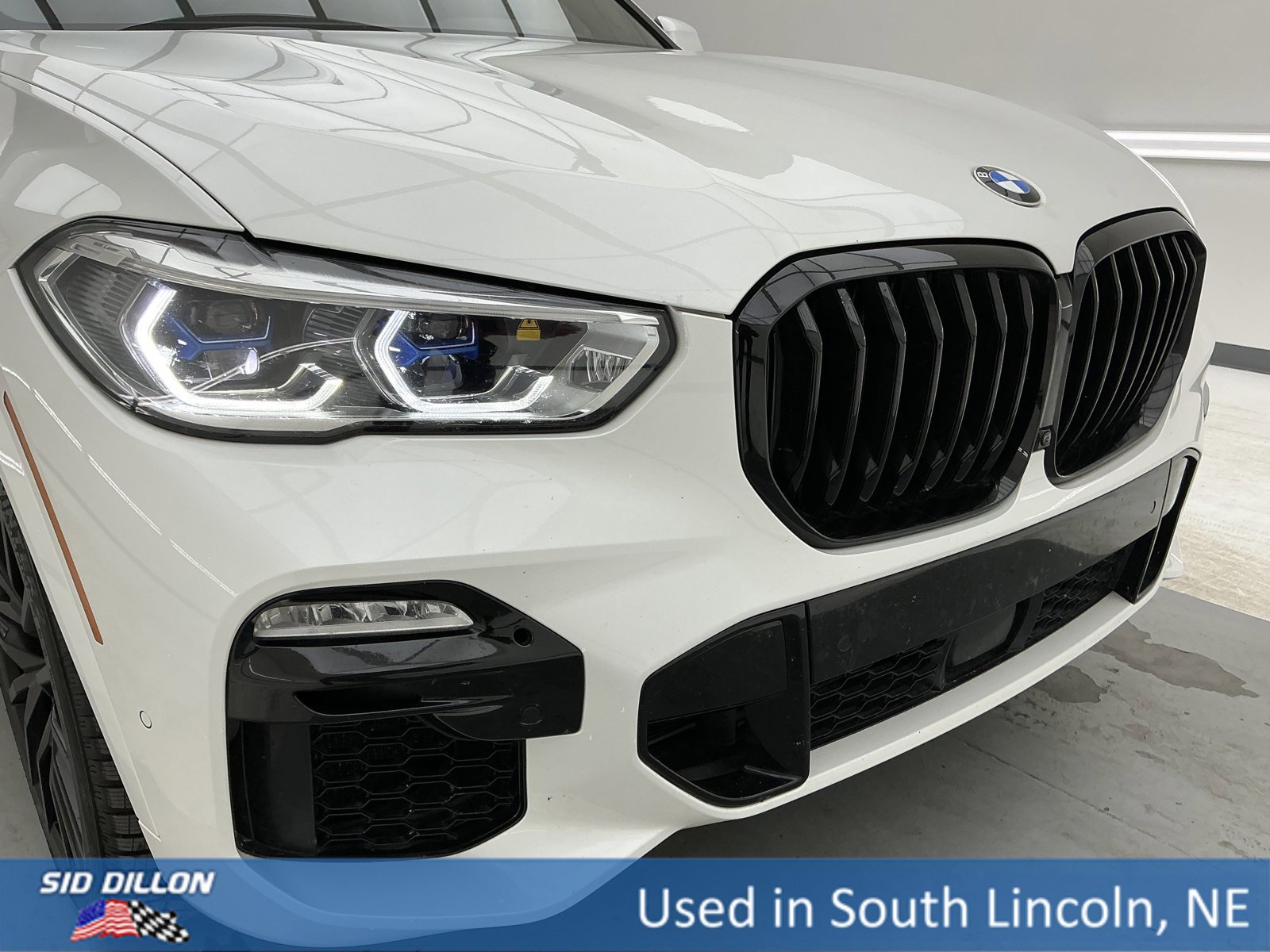 Used 2021 BMW X5 M50i w/ Executive Package image 27
