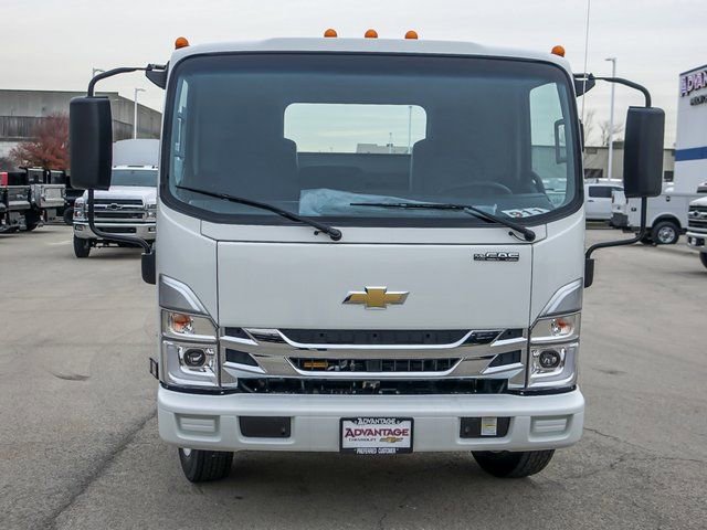 New 2025 Chevrolet Low Cab Forward image 8