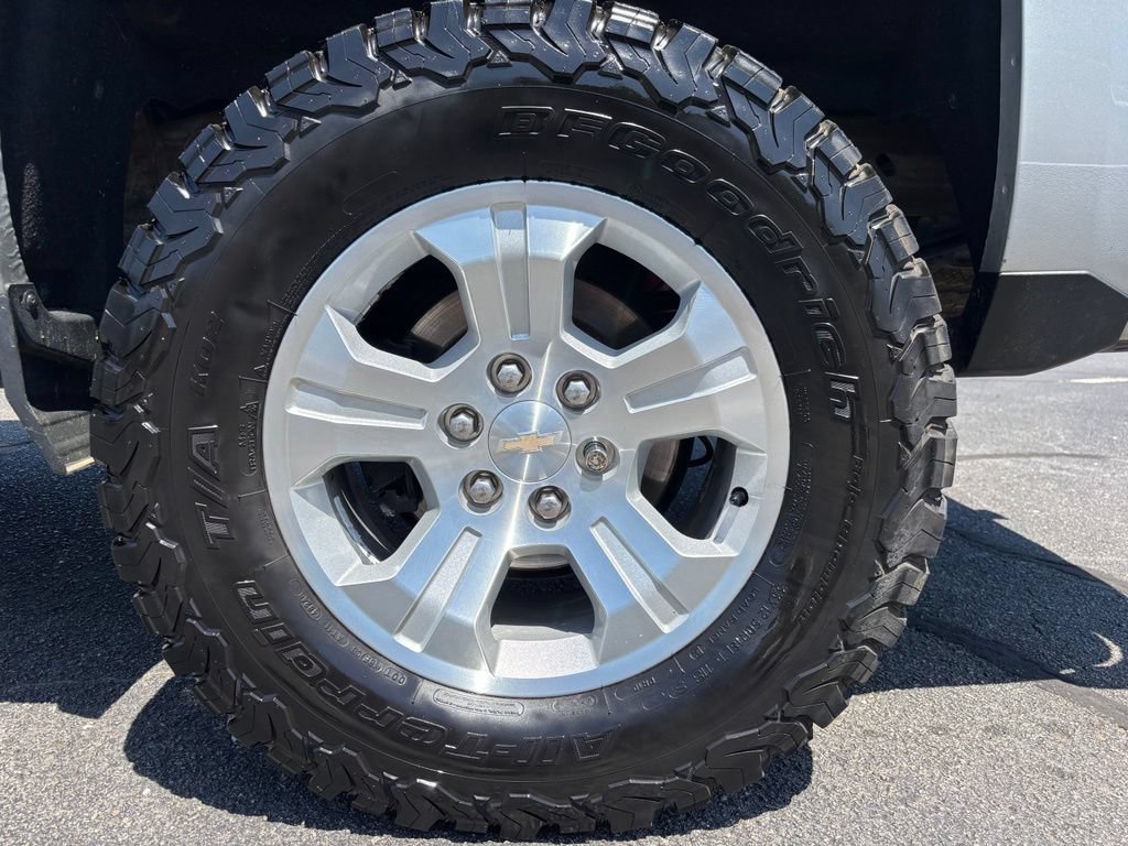 Used 2017 Chevrolet Silverado 1500 LT w/ All Star Edition AWD/4WD image 13