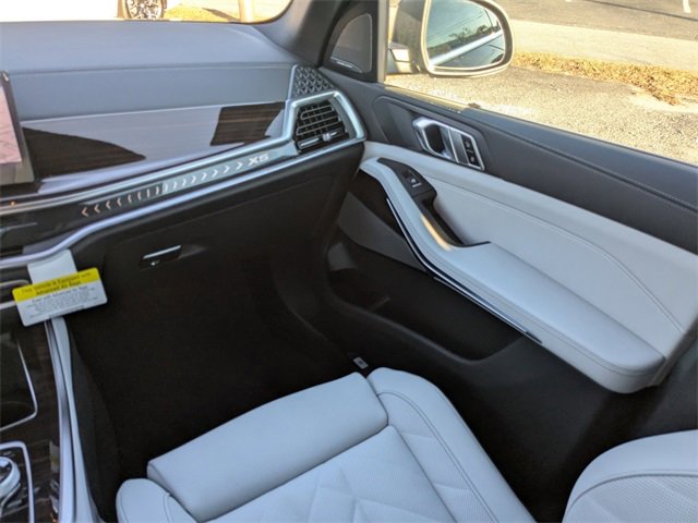 New 2026 BMW X5 sDrive40i w/ Executive Package image 18