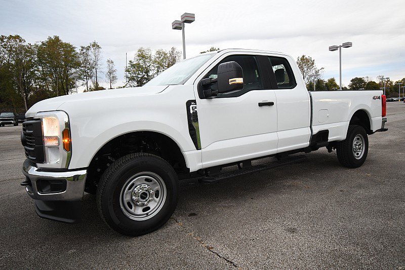 New 2026 Ford F250 XL w/ XL Chrome Package image 3