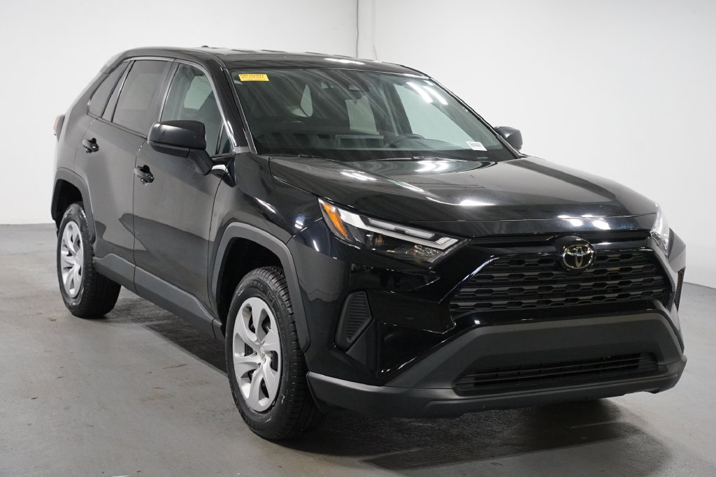 Certified 2024 Toyota RAV4 LE FWD image 3