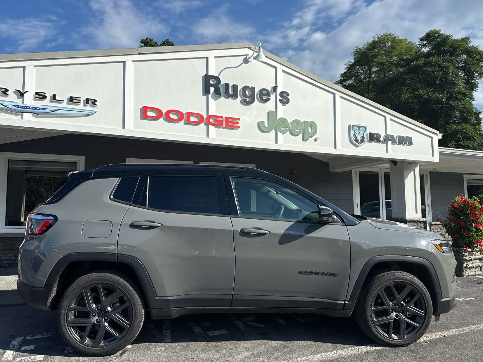 New 2026 Jeep Compass Limited AWD/4WD image 2