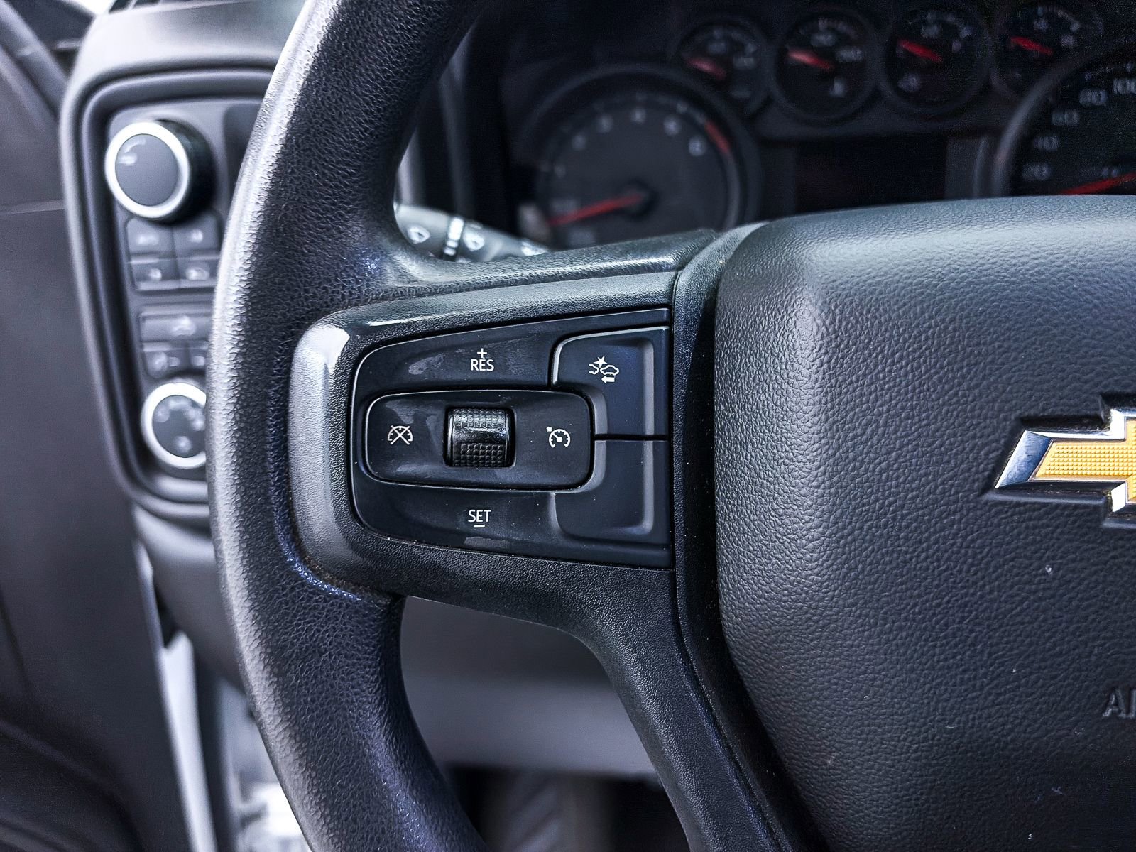 Used 2023 Chevrolet Silverado 1500 Custom image 26