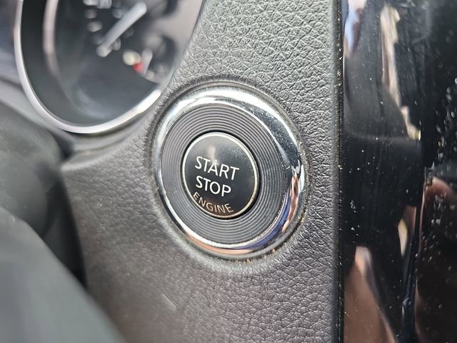 Used 2017 Nissan Rogue Sport SV image 28