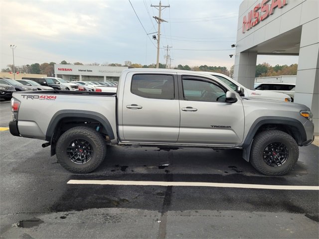 Used 2020 Toyota Tacoma TRD Off-Road image 9