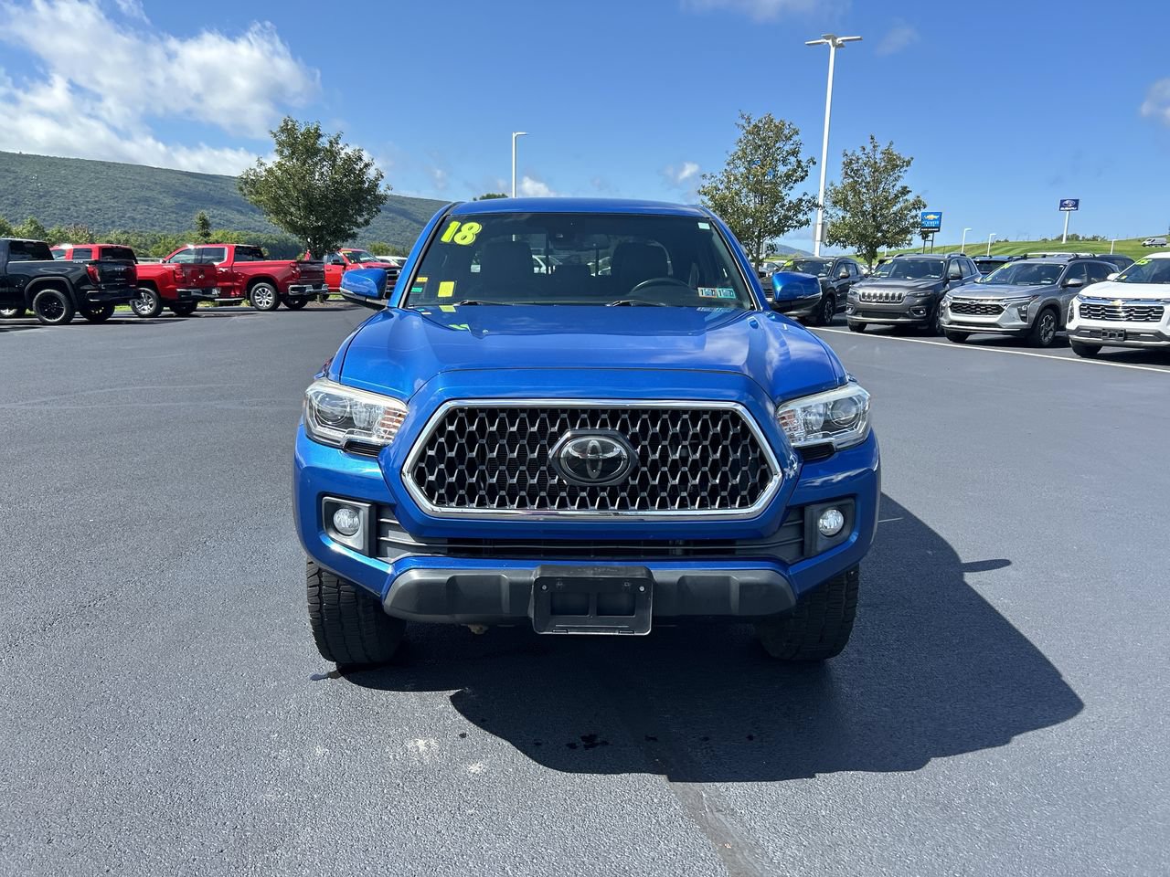 Used 2018 Toyota Tacoma TRD Off-Road w/ Exterior Package AWD/4WD video 2
