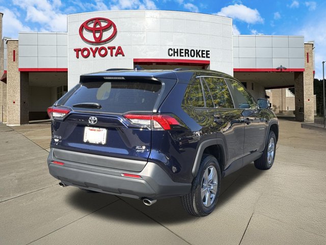 Used 2025 Toyota RAV4 XLE AWD/4WD image 5