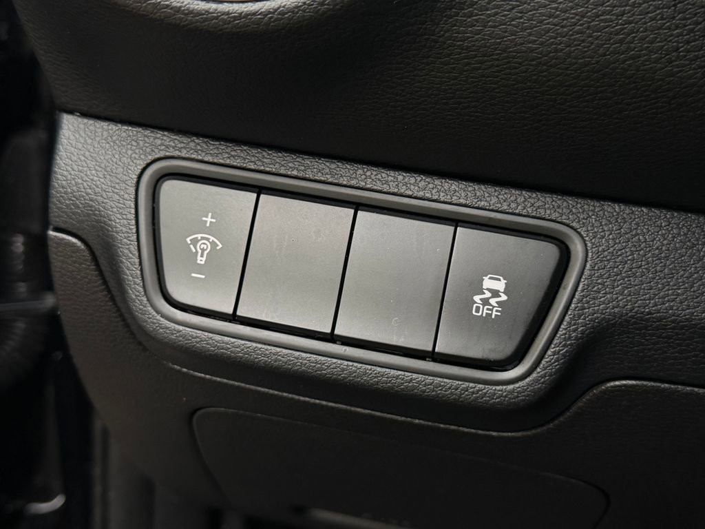 Used 2022 Kia Forte Sedan FWD image 28
