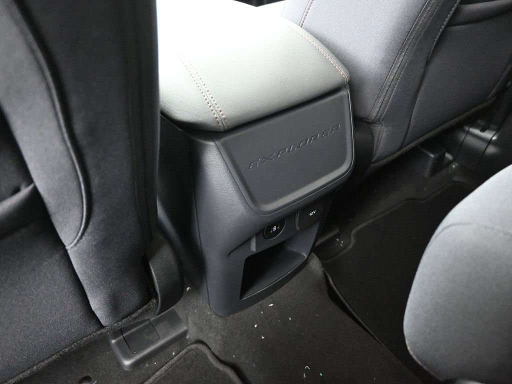 New 2026 Ford Explorer Active RWD image 20