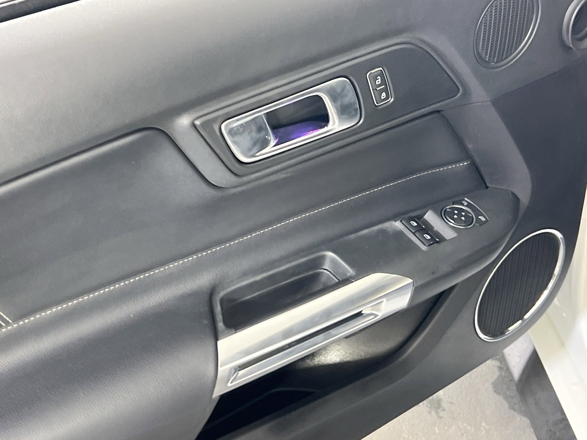 Used 2019 Ford Mustang GT Premium image 18