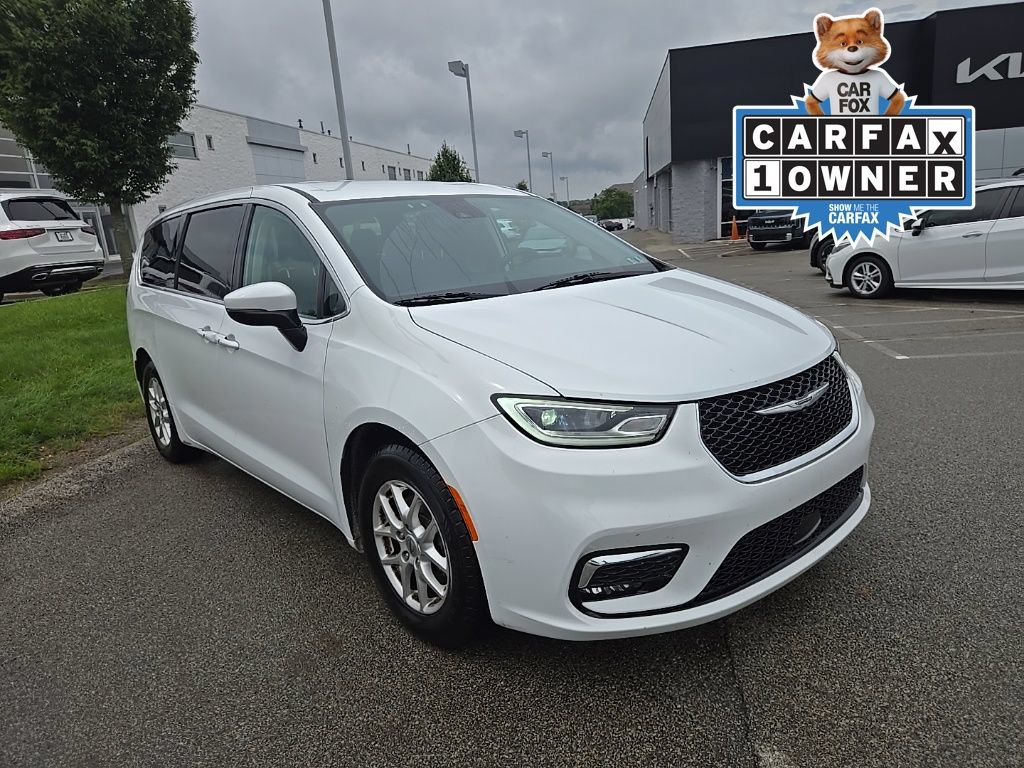 Used 2023 Chrysler Pacifica Touring-L