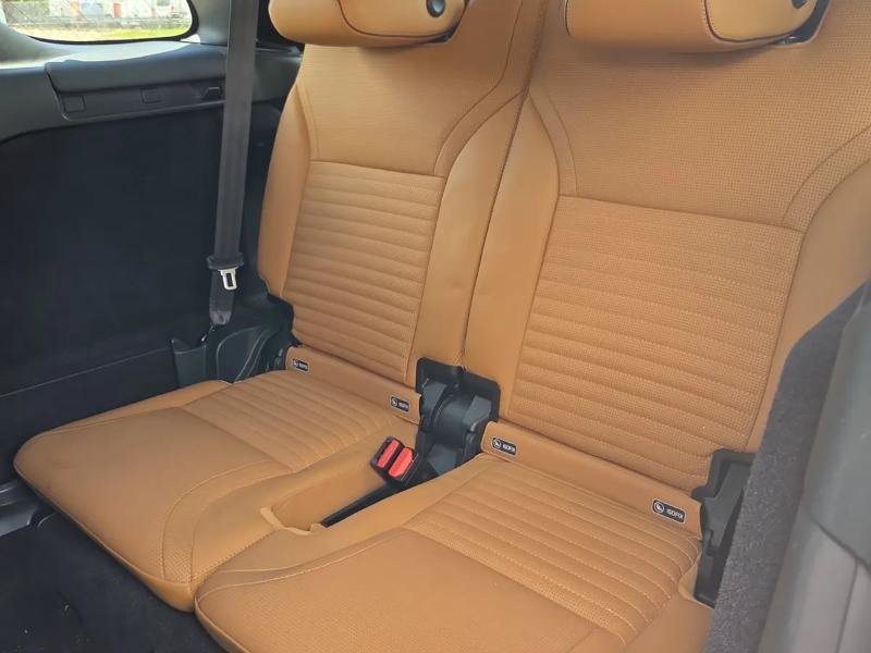 Used 2017 Land Rover Discovery HSE AWD/4WD image 13