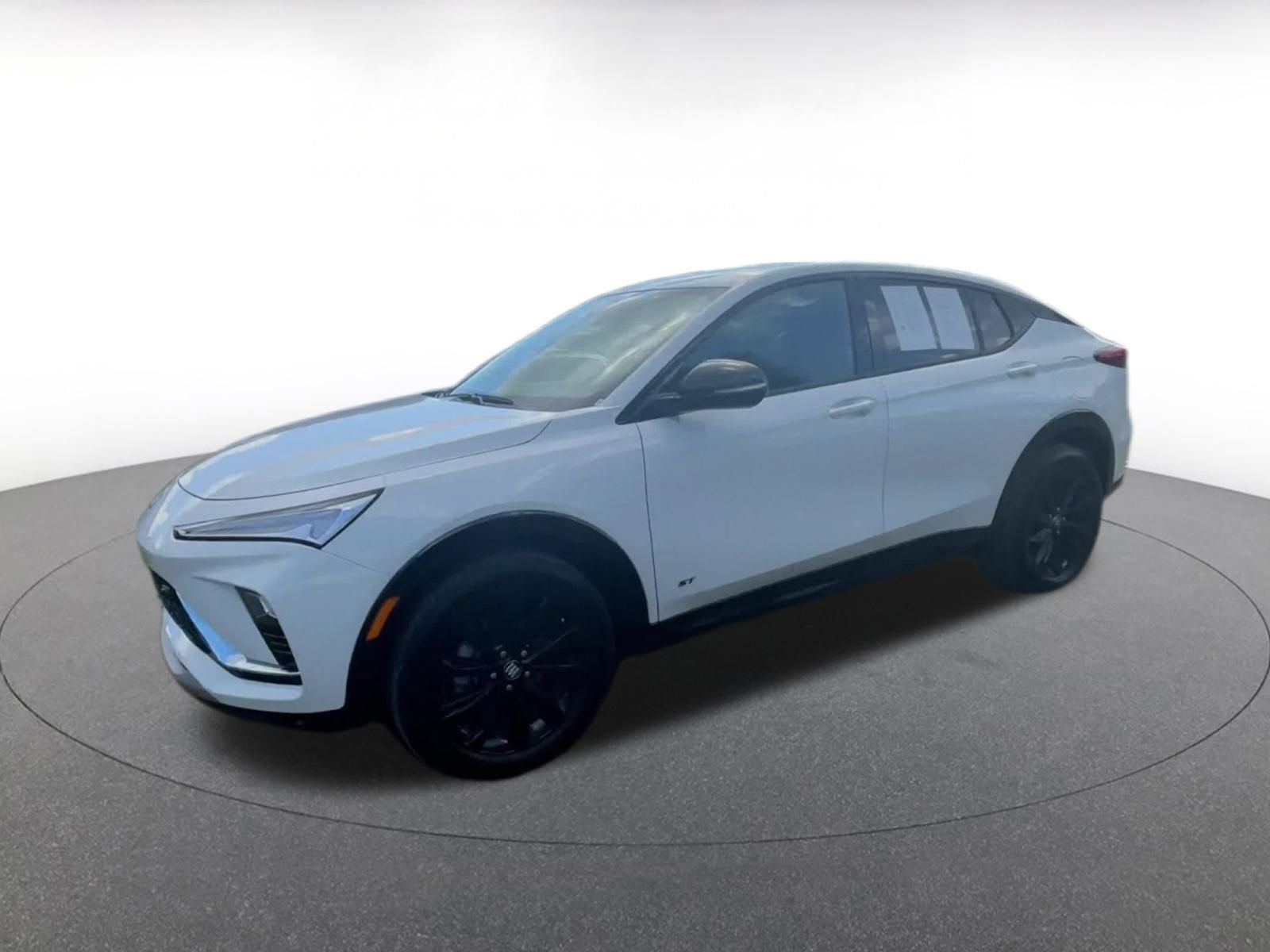 Used 2025 Buick Envista Sport Touring image 8