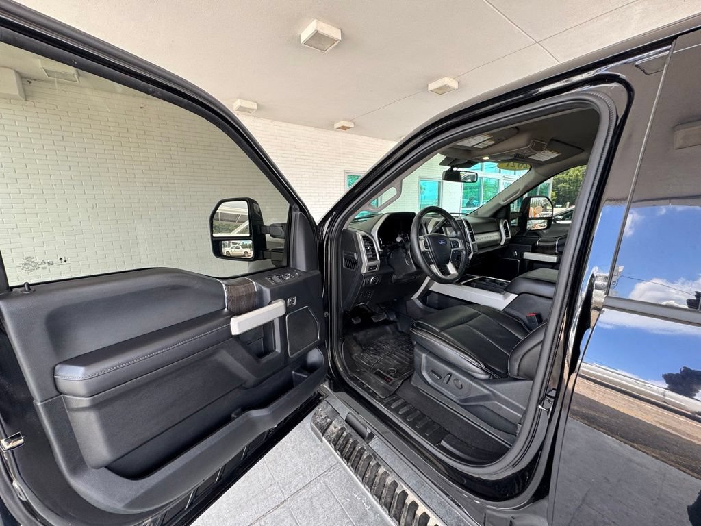 Used 2021 Ford F250 Lariat w/ Lariat Ultimate Package AWD/4WD image 12