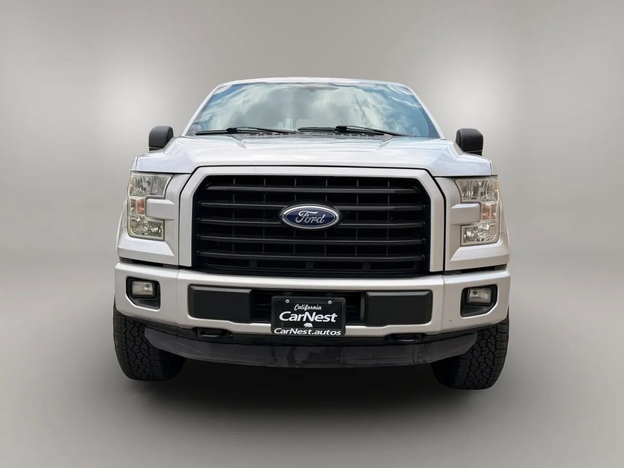 Used 2015 Ford F150 XLT w/ Equipment Group 302A Luxury AWD/4WD image 4