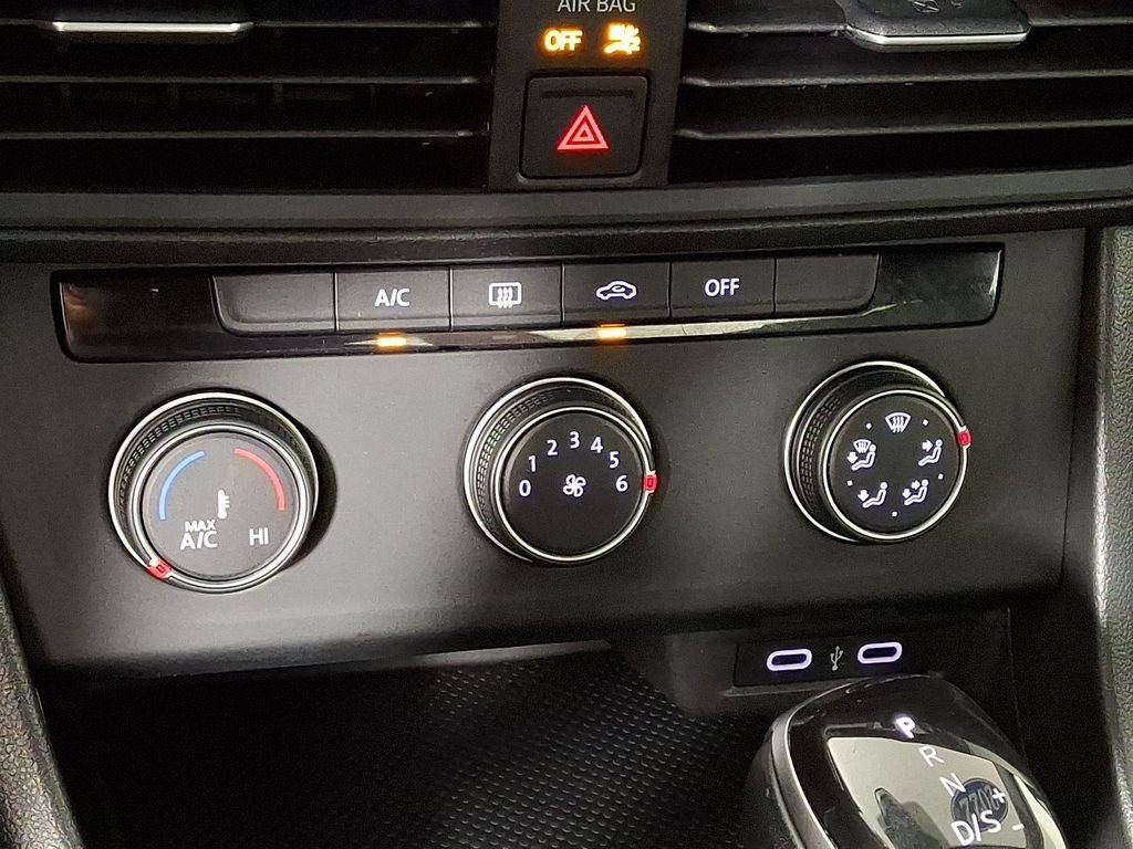 Used 2022 Volkswagen Jetta Sport FWD image 17