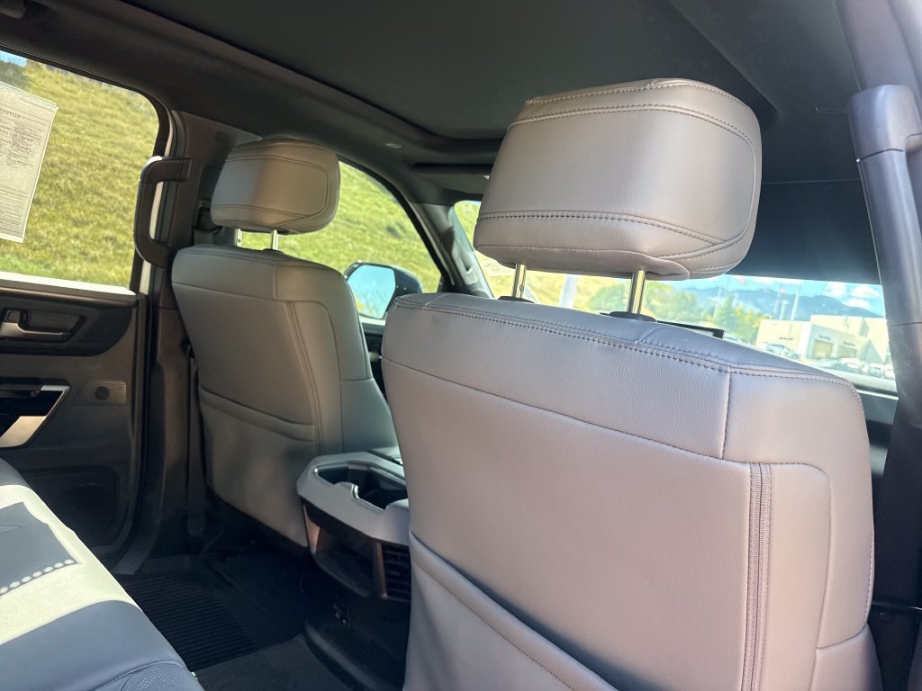 Used 2025 Toyota Tundra Limited AWD/4WD image 25