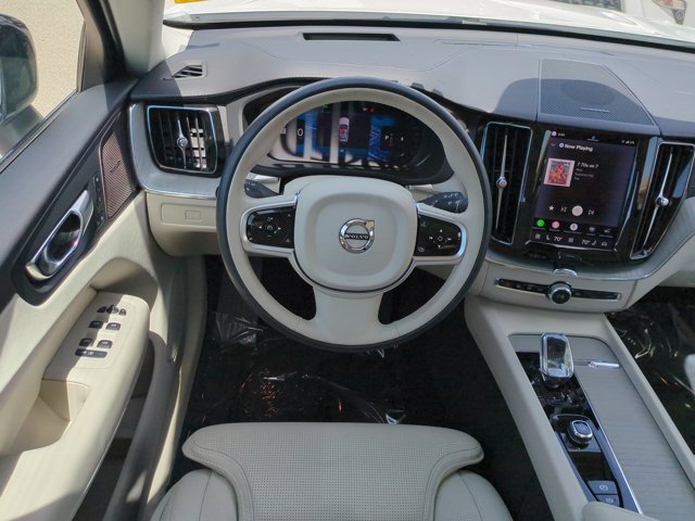 Used 2025 Volvo XC60 B5 Ultra w/ Protection Package Premier AWD/4WD image 15
