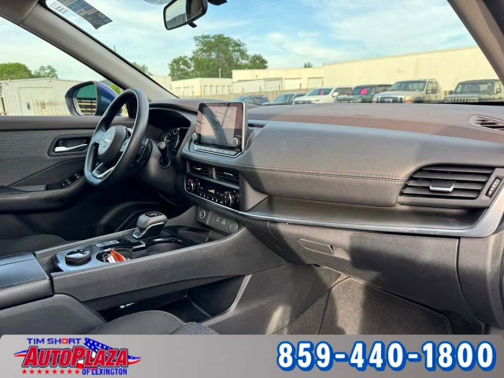 Used 2023 Nissan Rogue SV AWD/4WD image 46