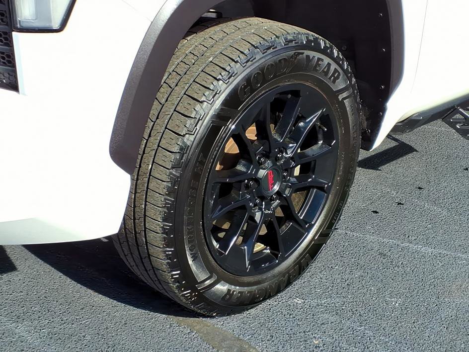 Used 2022 Toyota Tundra SR5 w/ Convenience Package image 9