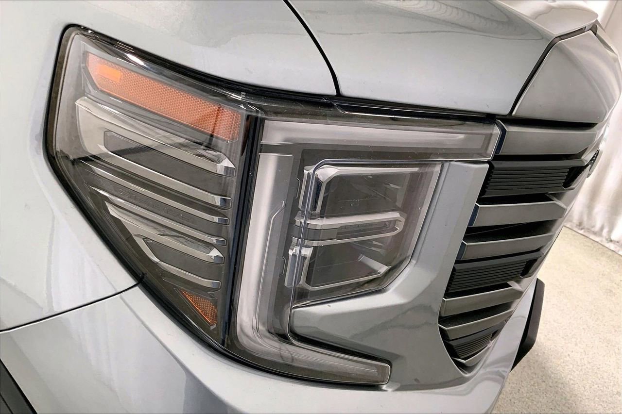 Used 2024 GMC Sierra 1500 AT4 w/ Technology Package image 28