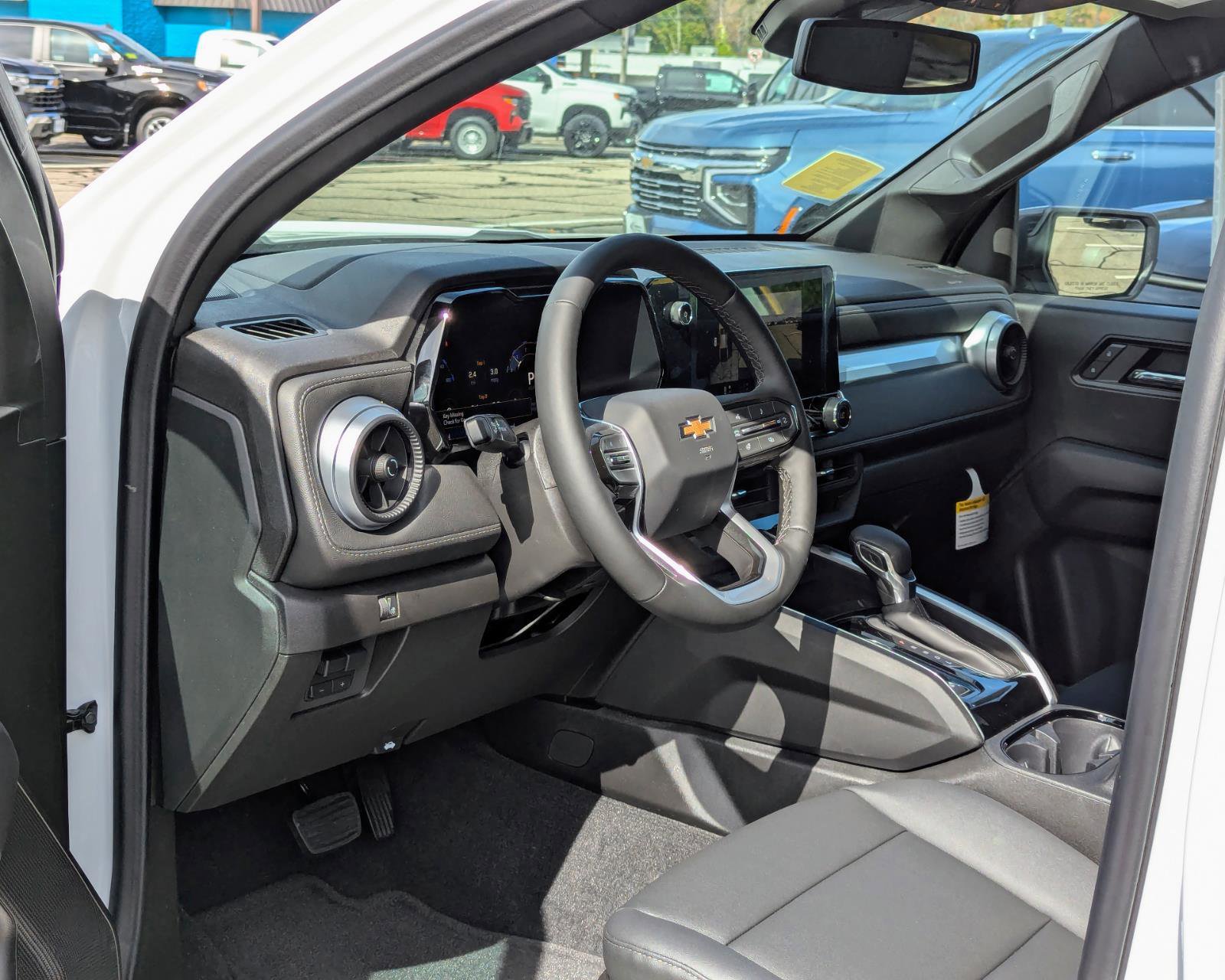 New 2026 Chevrolet Colorado LT w/ LT Convenience Package image 24