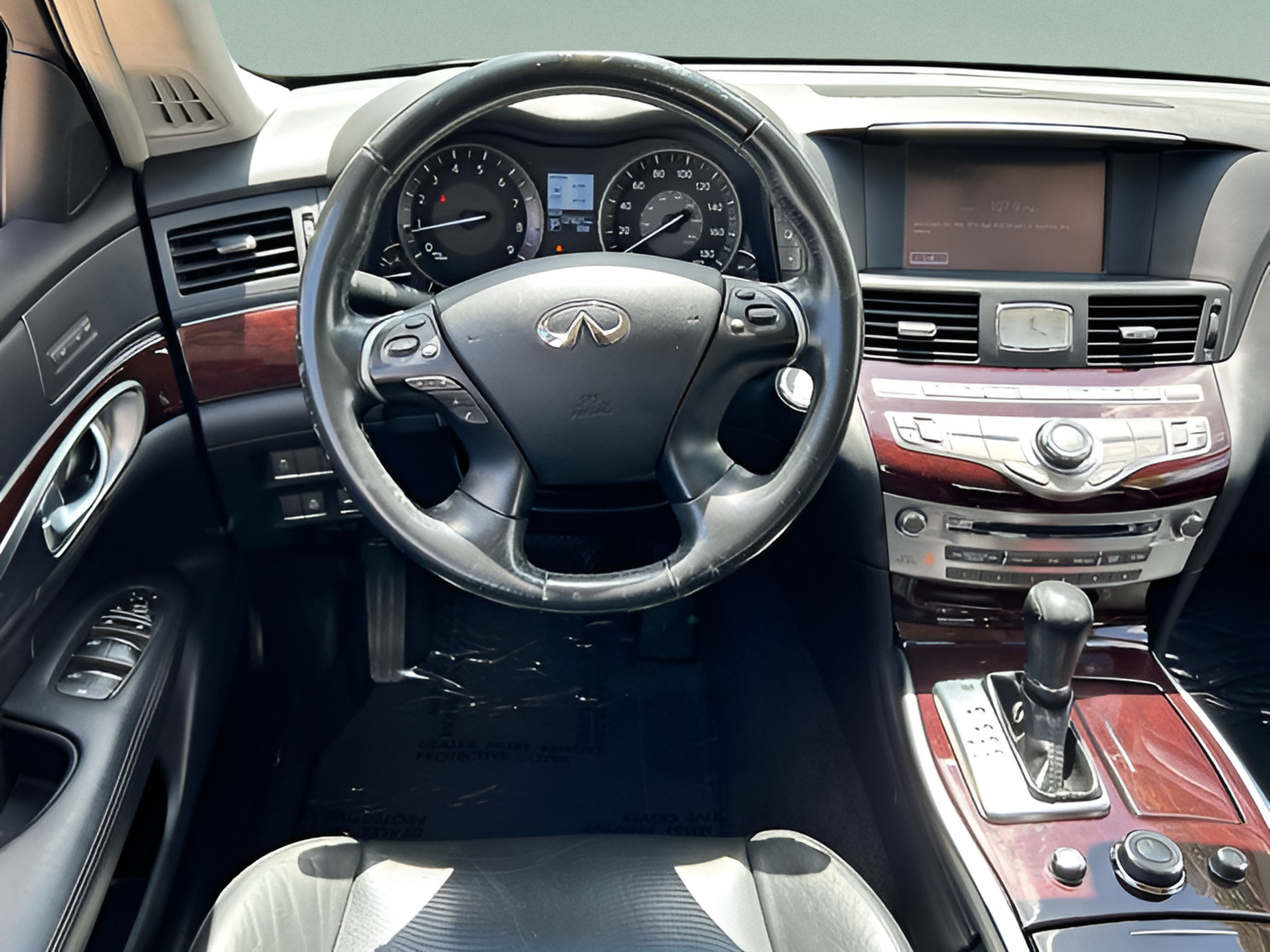Used 2015 INFINITI Q70 L 3.7 RWD image 11