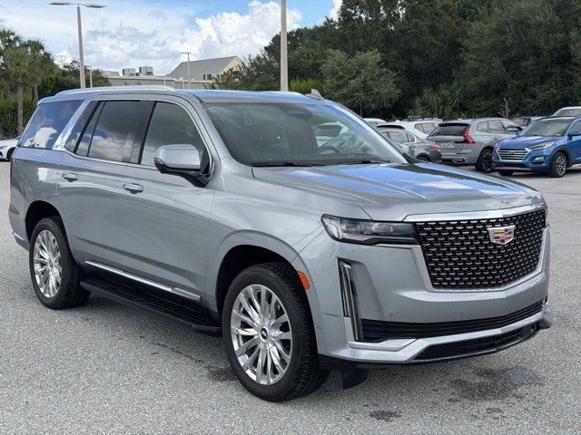Used 2024 Cadillac Escalade Premium Luxury image 4