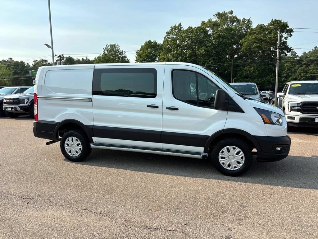 Used 2025 Ford Transit 250 Low Roof w/ Exterior Upgrade Package RWD image 2