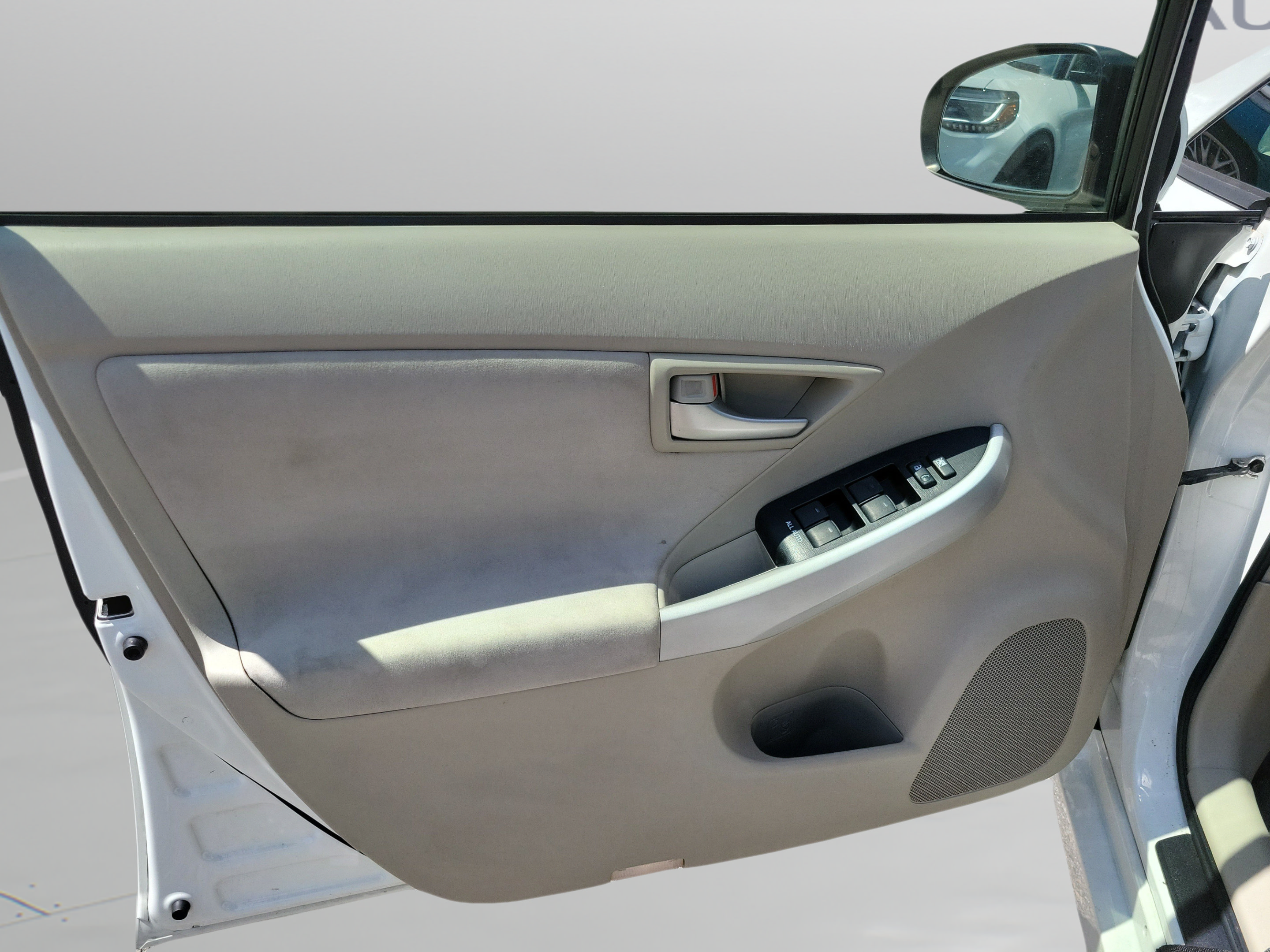 Used 2012 Toyota Prius Two FWD image 14