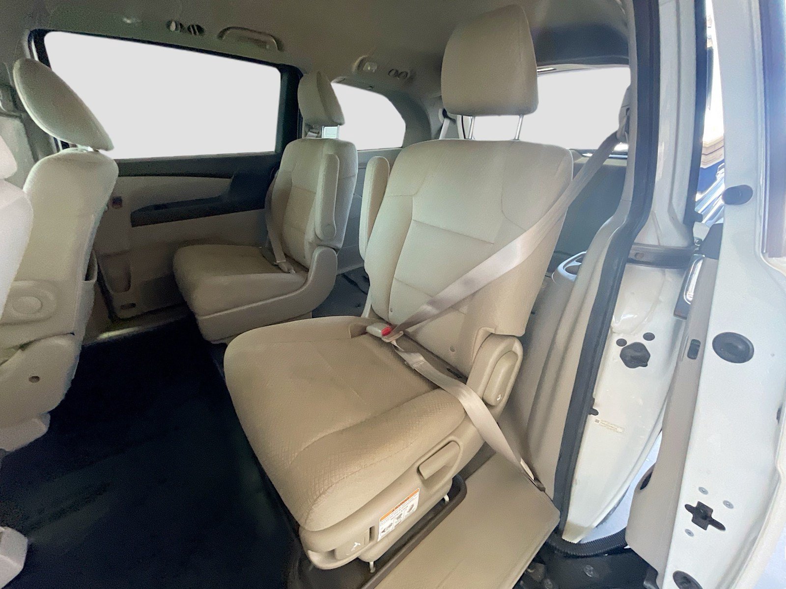 Used 2015 Honda Odyssey LX image 14