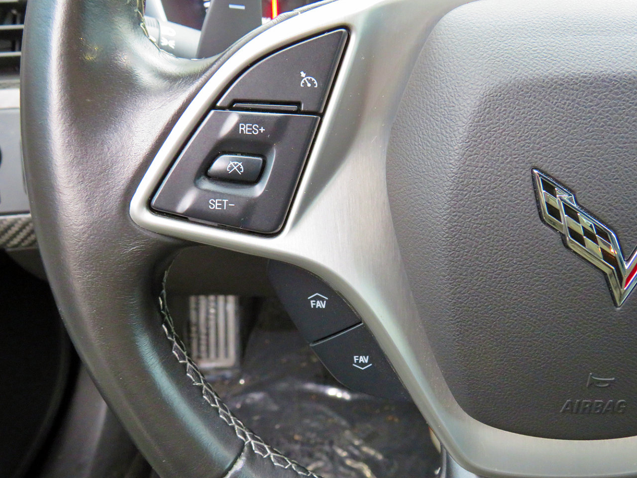 Used 2019 Chevrolet Corvette Stingray Coupe w/ 2LT Preferred Equipment Group image 25