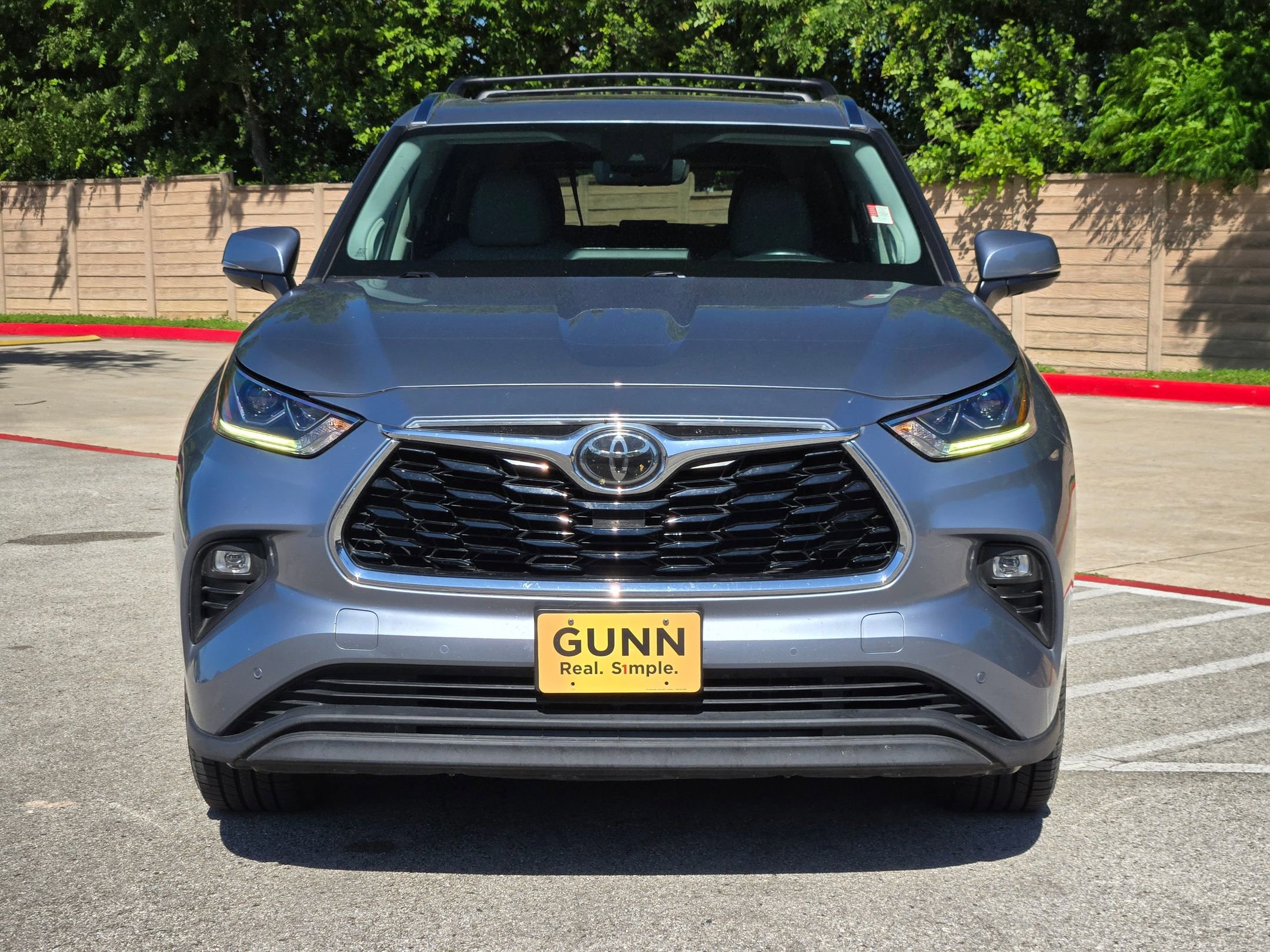 Used 2020 Toyota Highlander Limited FWD image 8