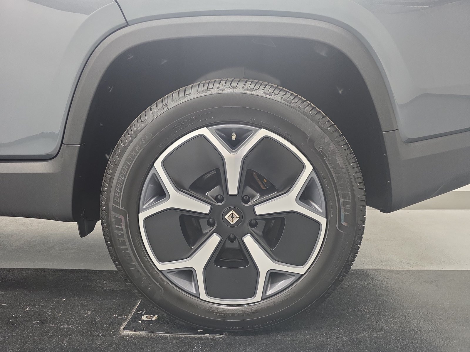 Used 2022 Rivian R1T Adventure AWD/4WD image 10