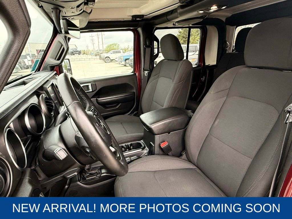 Used 2022 Jeep Gladiator Willys image 11