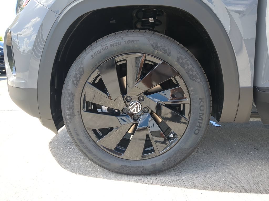 New 2026 Volkswagen Atlas Cross Sport SE FWD image 32