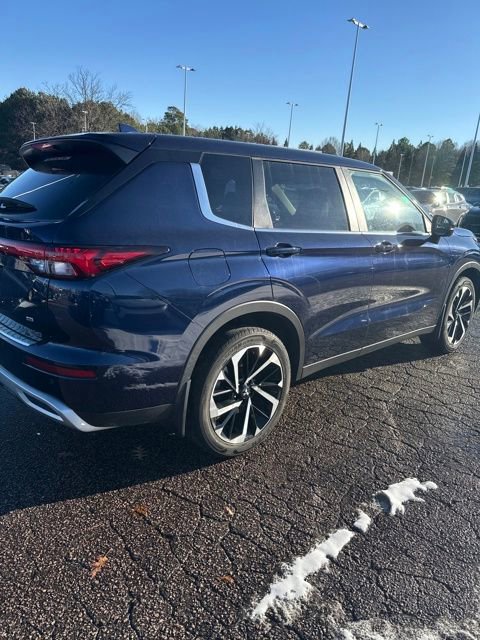 Used 2024 Mitsubishi Outlander SE image 22