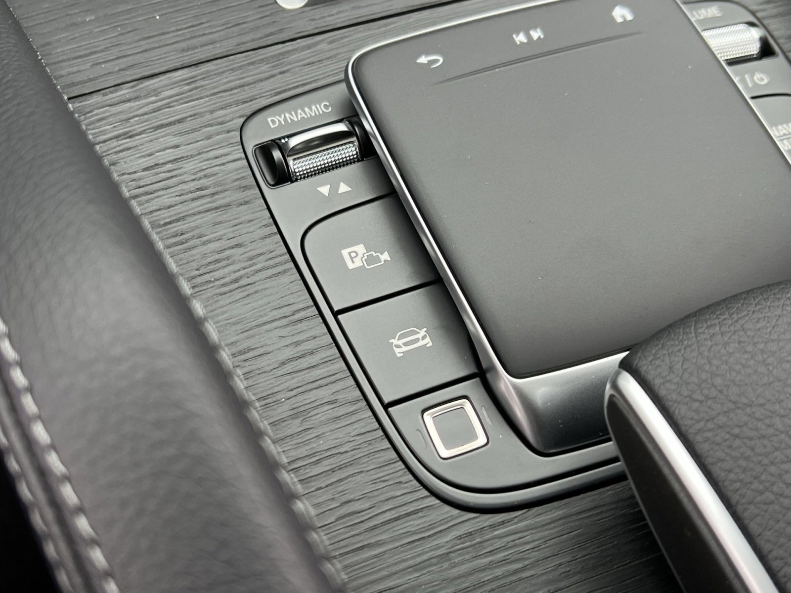 New 2026 Mercedes-Benz GLE 450 4MATIC image 33