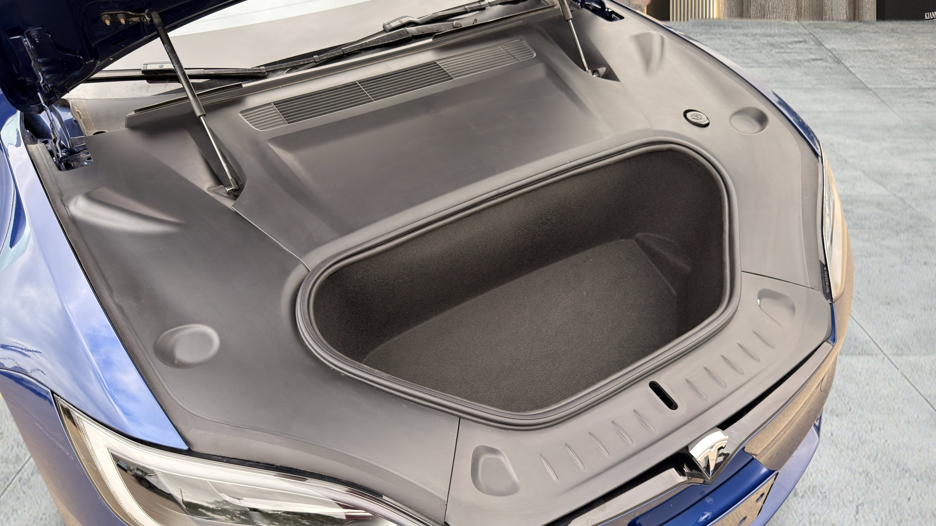 Used 2025 Tesla Model S image 13