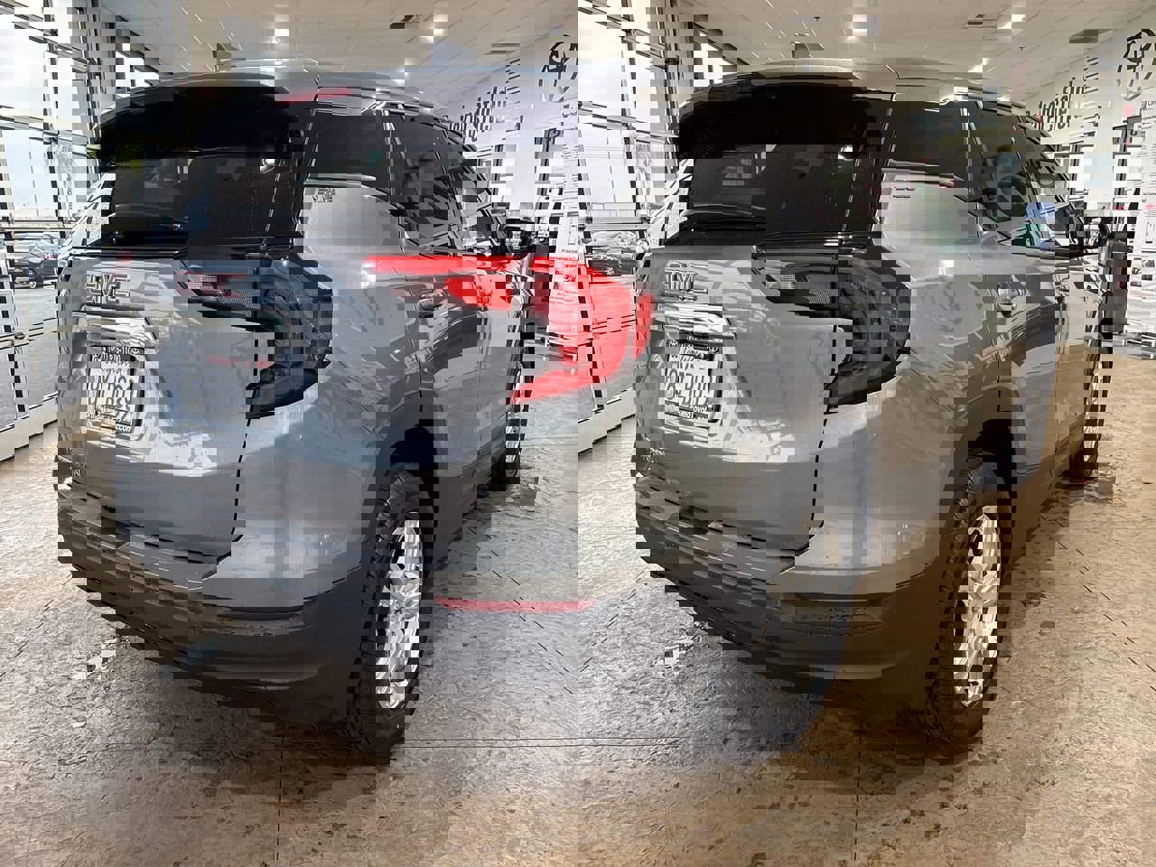 Used 2020 GMC Terrain SLE image 2