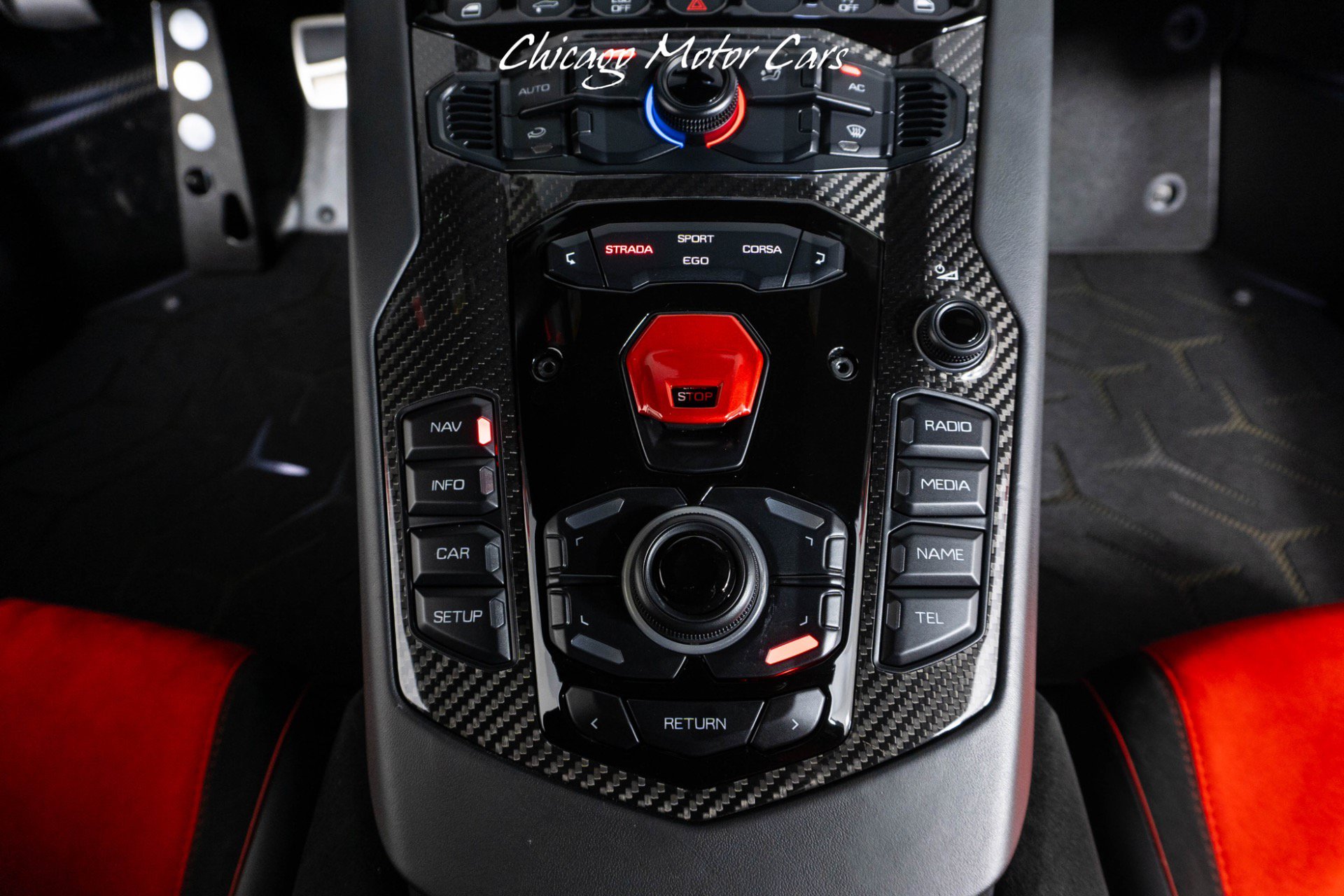 Used 2019 Lamborghini Aventador SVJ AWD/4WD image 39