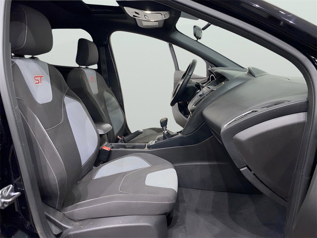 Used 2016 Ford Focus ST image 11