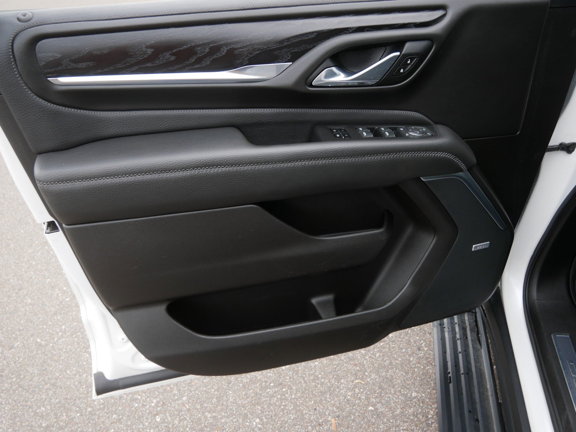 Used 2021 GMC Yukon Denali w/ Denali Premium Package image 21