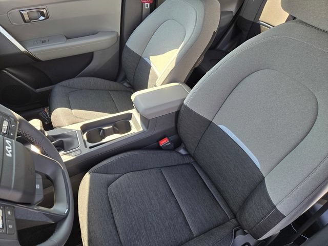 New 2027 Kia Seltos LX FWD image 18