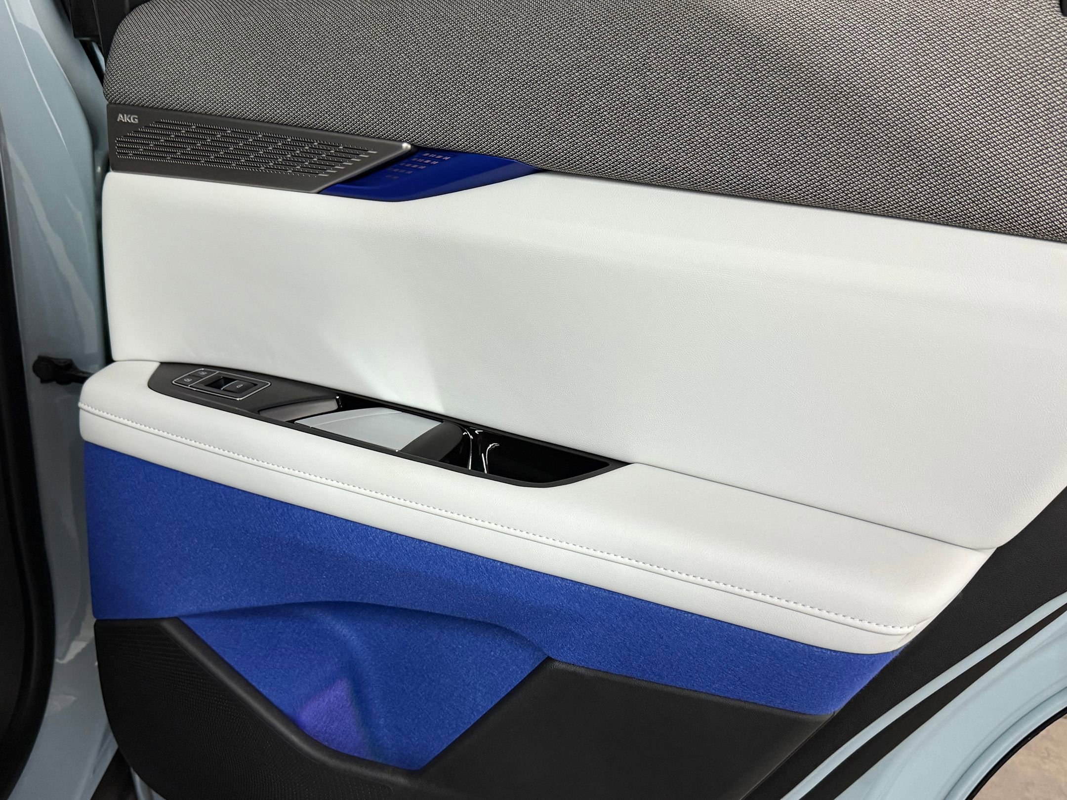 New 2026 Cadillac Optiq Sport 1 image 20